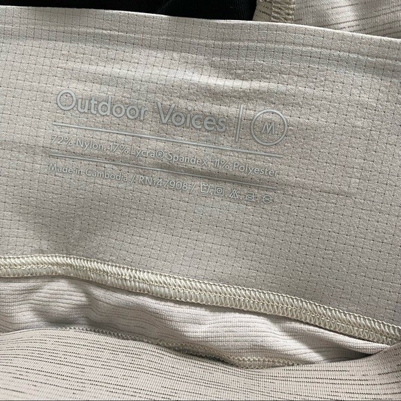 Outdoor Voices Legging Capri Crop Tech Sweat Coyote Atmosphere Tan Beige Neutral - Picture 6 of 6